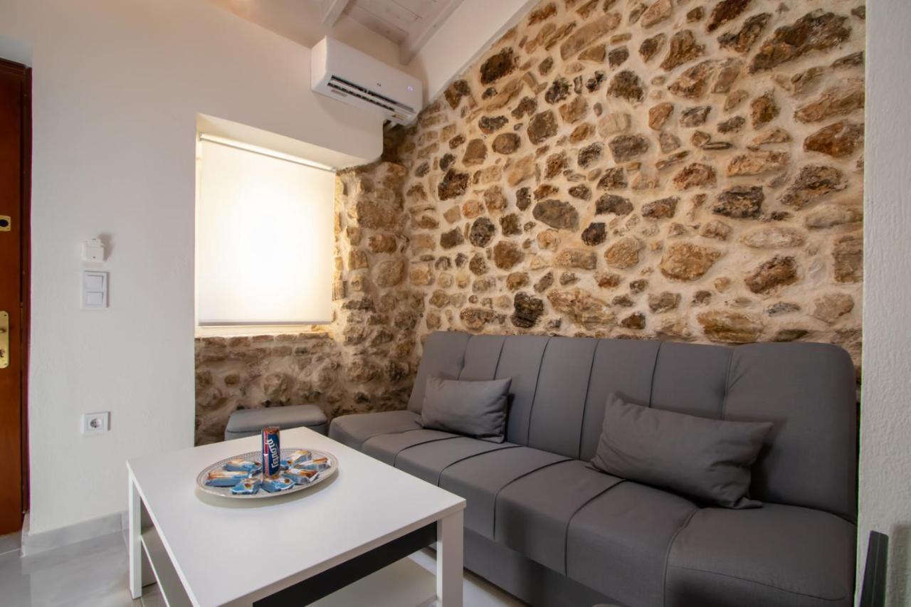Stone House Appartement Mantouki Buitenkant foto